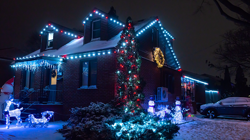 The Holiday Power Drain: Which States Pay the Most to Light Up the Holidays
